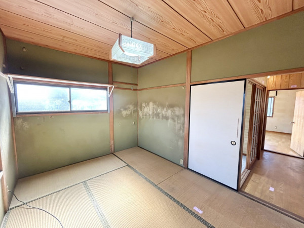 松阪市日丘町、中古一戸建ての内装画像です