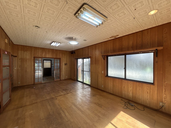 松阪市日丘町、中古一戸建ての内装画像です