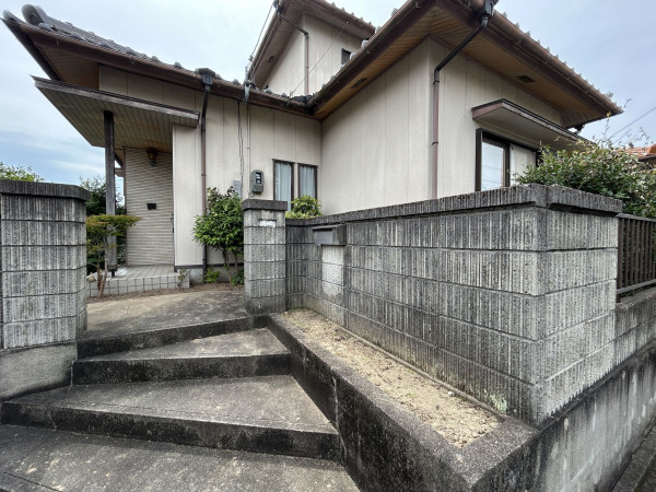 松阪市櫛田町、中古一戸建ての外観画像です