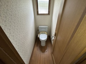松阪市飯高町田引、中古一戸建てのトイレ画像です