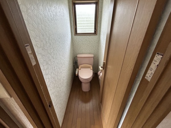 松阪市飯高町田引、中古一戸建てのトイレ画像です