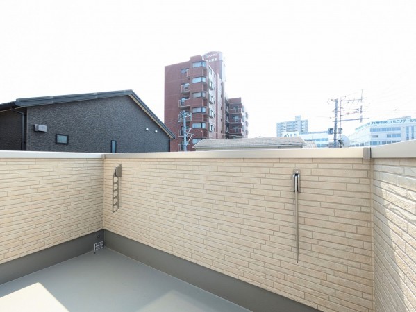 熊本市中央区本山、新築一戸建てのバルコニー画像です