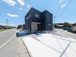 小郡市大崎、新築一戸建ての外観画像です