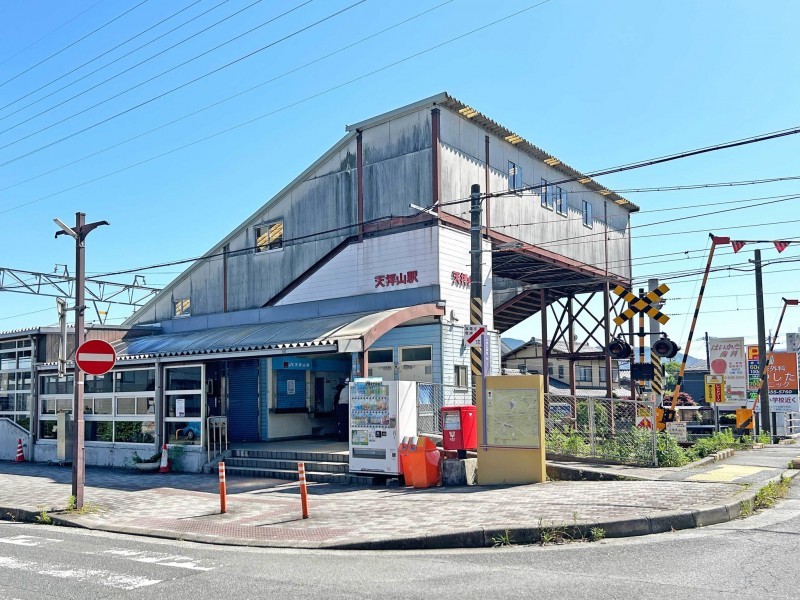 筑紫野市上古賀、土地の駅画像です