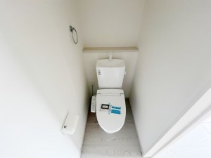 福岡市東区八田、新築一戸建てのトイレ画像です