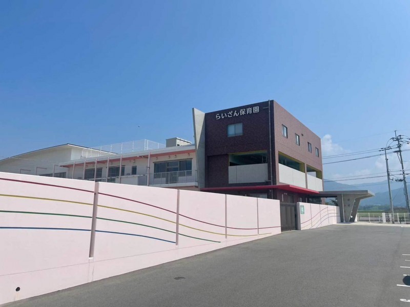 糸島市篠原東、中古一戸建ての幼稚園・保育園画像です