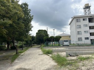 春日市昇町、新築一戸建ての前面道路を含む現地写真画像です