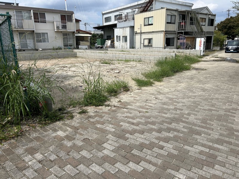 春日市昇町、新築一戸建ての前面道路を含む現地写真画像です