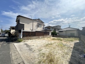 福岡市南区鶴田、新築一戸建ての前面道路を含む現地写真画像です