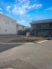 朝倉市堤、新築一戸建ての前面道路を含む現地写真画像です