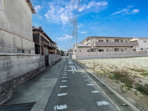 福岡市早良区原、新築一戸建ての前面道路を含む現地写真画像です