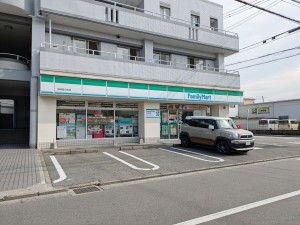 福岡市早良区原、新築一戸建てのコンビニ画像です