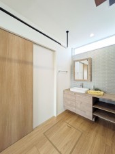 大野城市大城、新築一戸建ての洗面画像です