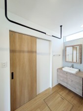 大野城市大城、新築一戸建ての洗面画像です