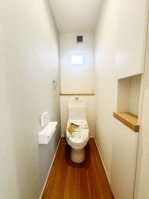 福岡市東区和白、新築一戸建てのトイレ画像です