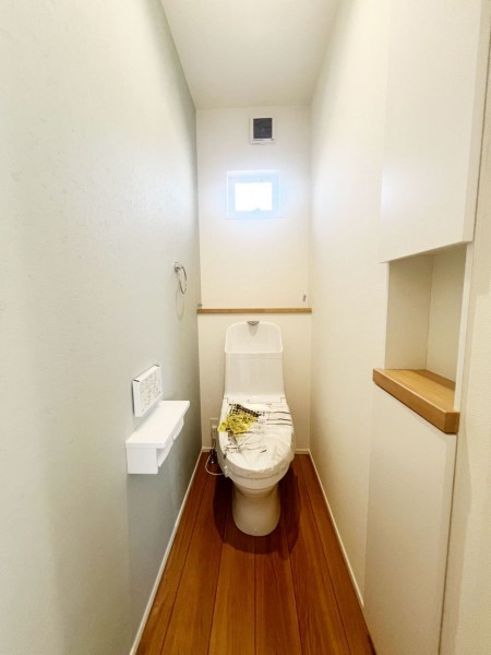 福岡市東区和白、新築一戸建てのトイレ画像です