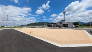 朝倉郡筑前町中牟田、土地の前面道路を含む現地写真画像です