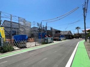 福岡市西区太郎丸、新築一戸建ての前面道路を含む現地写真画像です