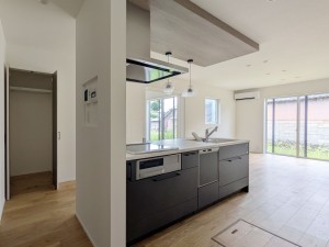 福岡市西区太郎丸、新築一戸建てのキッチン画像です