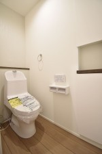 福岡市西区太郎丸、新築一戸建てのトイレ画像です