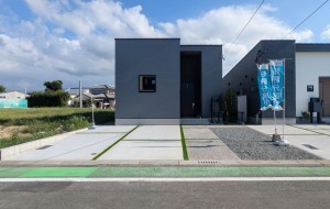 福岡市西区太郎丸、新築一戸建ての前面道路を含む現地写真画像です