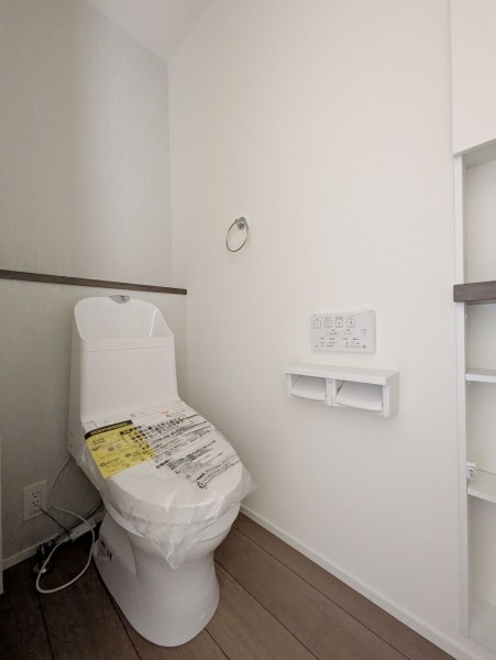 福岡市西区太郎丸、新築一戸建てのトイレ画像です