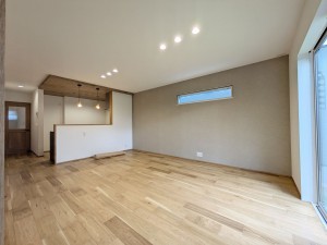 福岡市西区太郎丸、新築一戸建ての居間画像です
