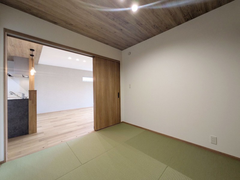 福岡市西区太郎丸、新築一戸建ての居間画像です