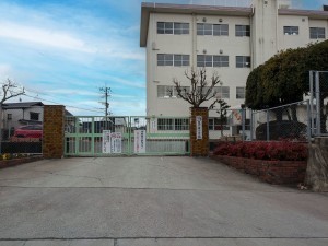 福岡市博多区東月隈、新築一戸建ての小学校画像です