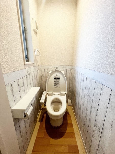 佐賀市蓮池町、中古一戸建てのトイレ画像です