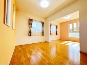 三井郡大刀洗町本郷、中古一戸建ての居間画像です