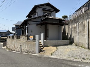 春日市白水ケ丘、中古一戸建ての外観画像です