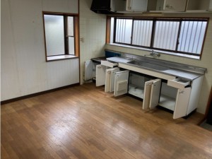 小郡市松崎、中古一戸建てのキッチン画像です