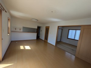 小郡市三国が丘、中古一戸建ての居間画像です