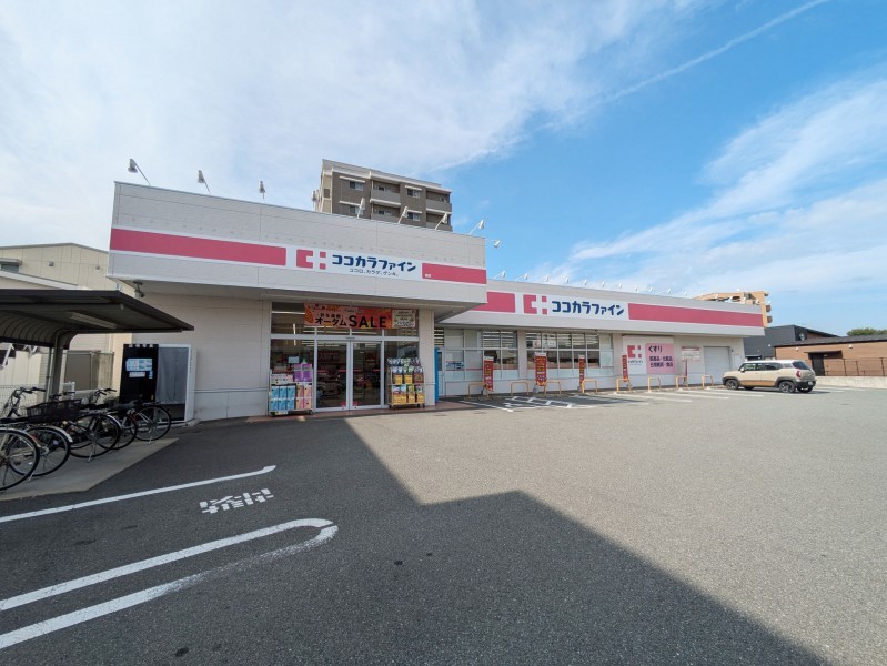 福岡市早良区原、土地のドラッグストア画像です