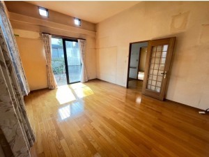 糟屋郡宇美町四王寺坂、中古一戸建ての居間画像です