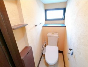 糟屋郡宇美町四王寺坂、中古一戸建てのトイレ画像です