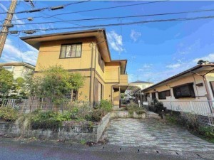 小郡市三沢、中古一戸建ての外観画像です