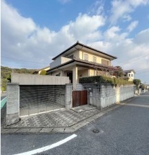 福岡市南区柏原、中古一戸建ての外観画像です