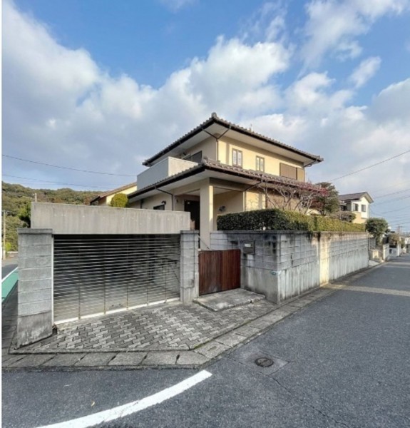 福岡市南区柏原、中古一戸建ての外観画像です