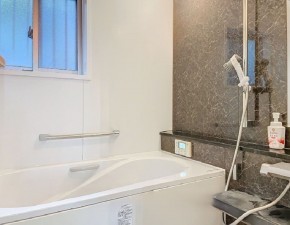 福岡市南区柏原、中古一戸建ての風呂画像です