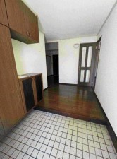 小郡市大保、中古一戸建ての玄関画像です