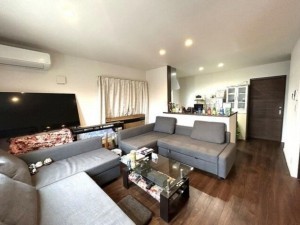 筑紫野市二日市北、中古一戸建ての居間画像です