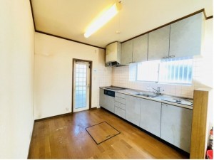 福岡市東区舞松原、中古一戸建てのキッチン画像です