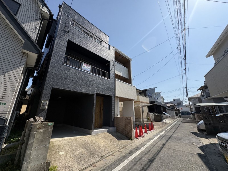 春日市光町、中古一戸建ての外観画像です
