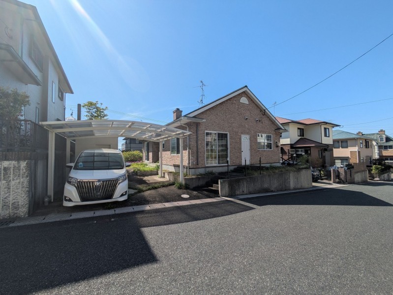 大野城市つつじケ丘、中古一戸建ての外観画像です