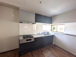 太宰府市水城、中古一戸建てのキッチン画像です