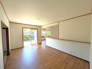 筑紫野市美しが丘南、中古一戸建ての居間画像です