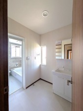 筑紫野市美しが丘南、中古一戸建ての洗面画像です