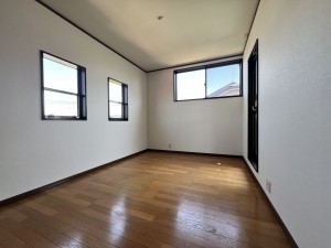 糸島市篠原西、中古一戸建ての子ども部屋画像です